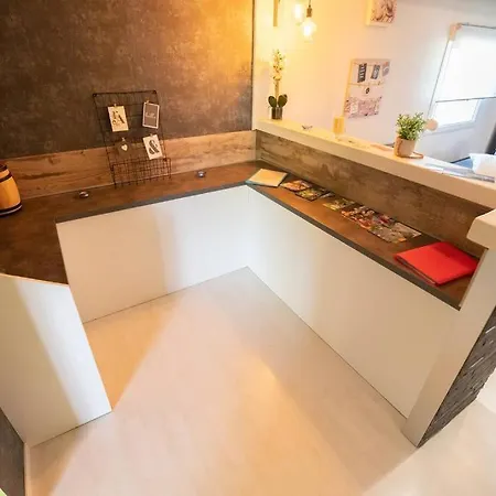 Les Lavandieres Apartment